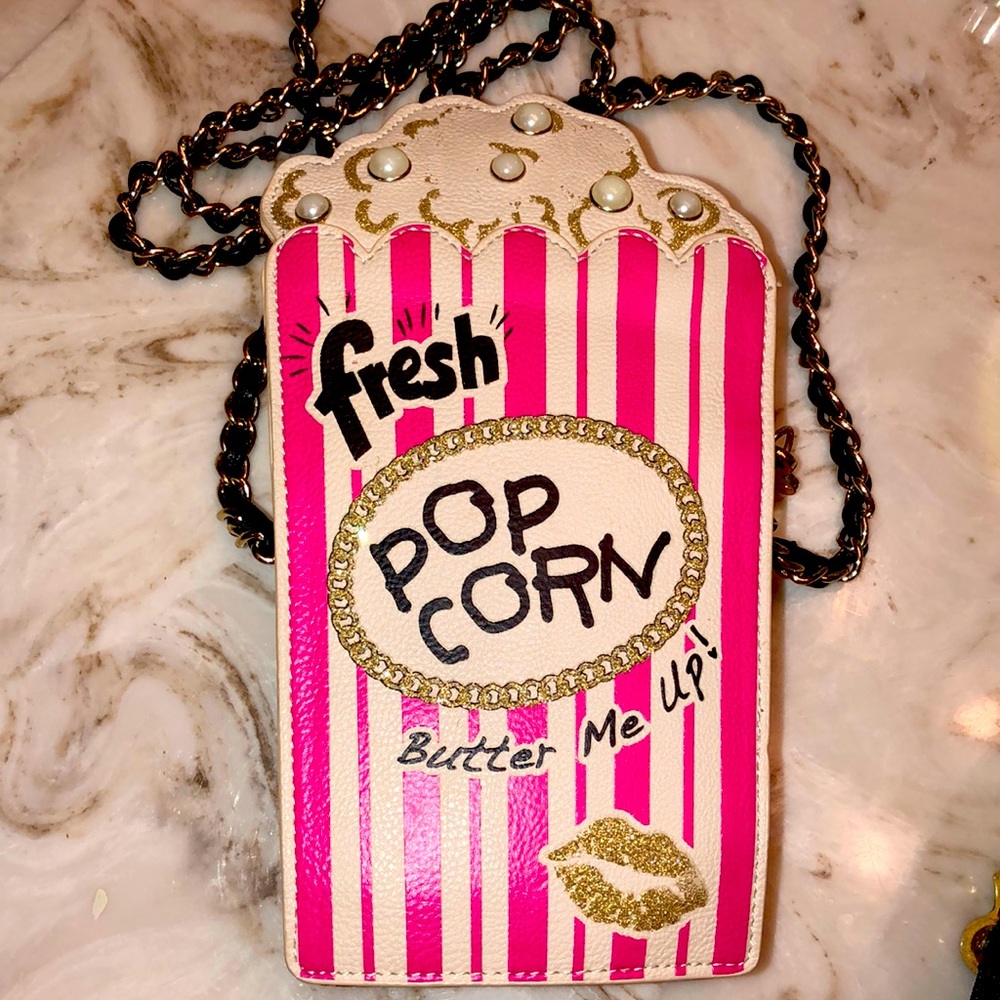 Cute Betsey Johnson Popcorn Purse Crossbody